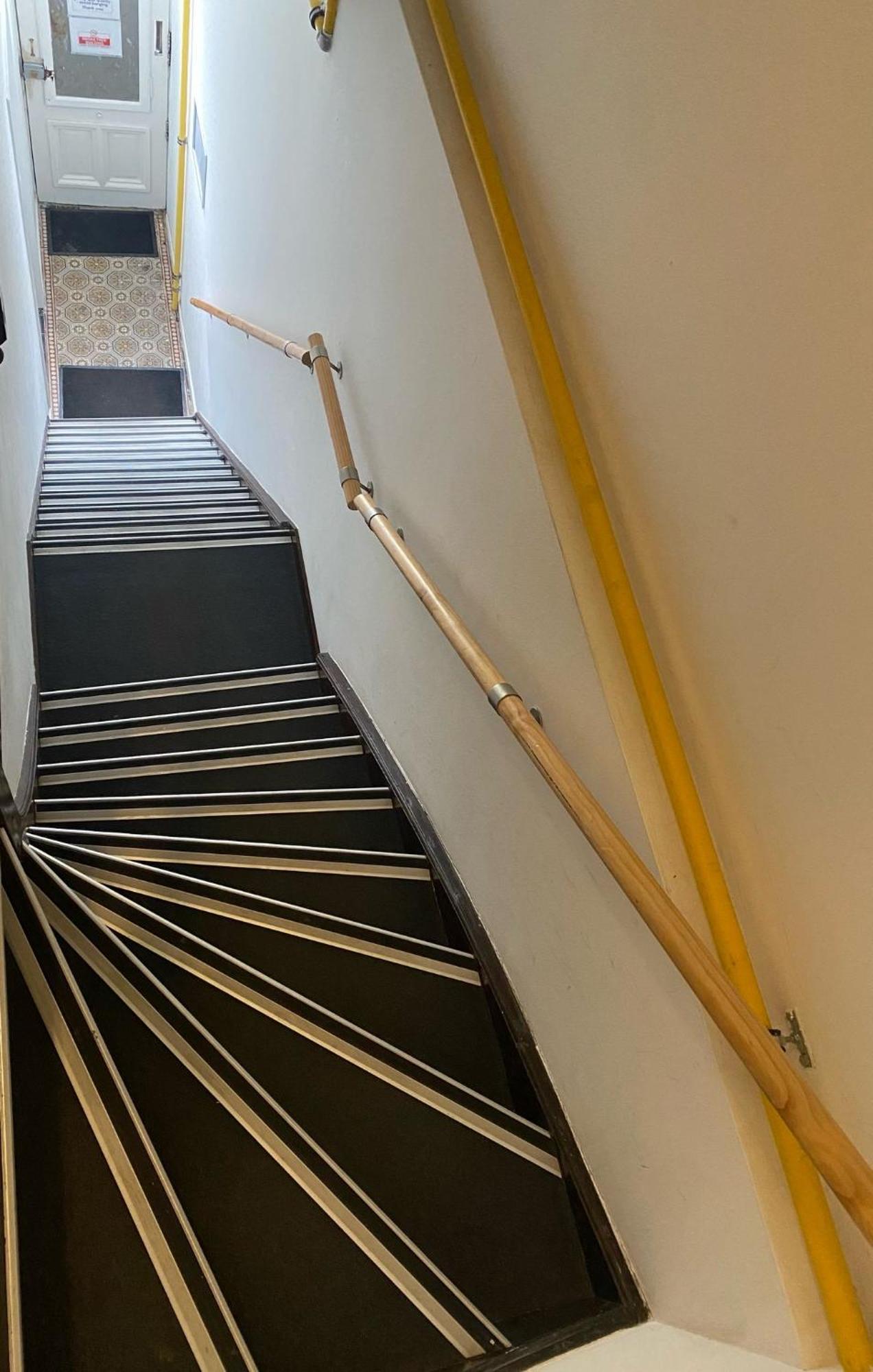 Rotterdam Inn エクステリア 写真