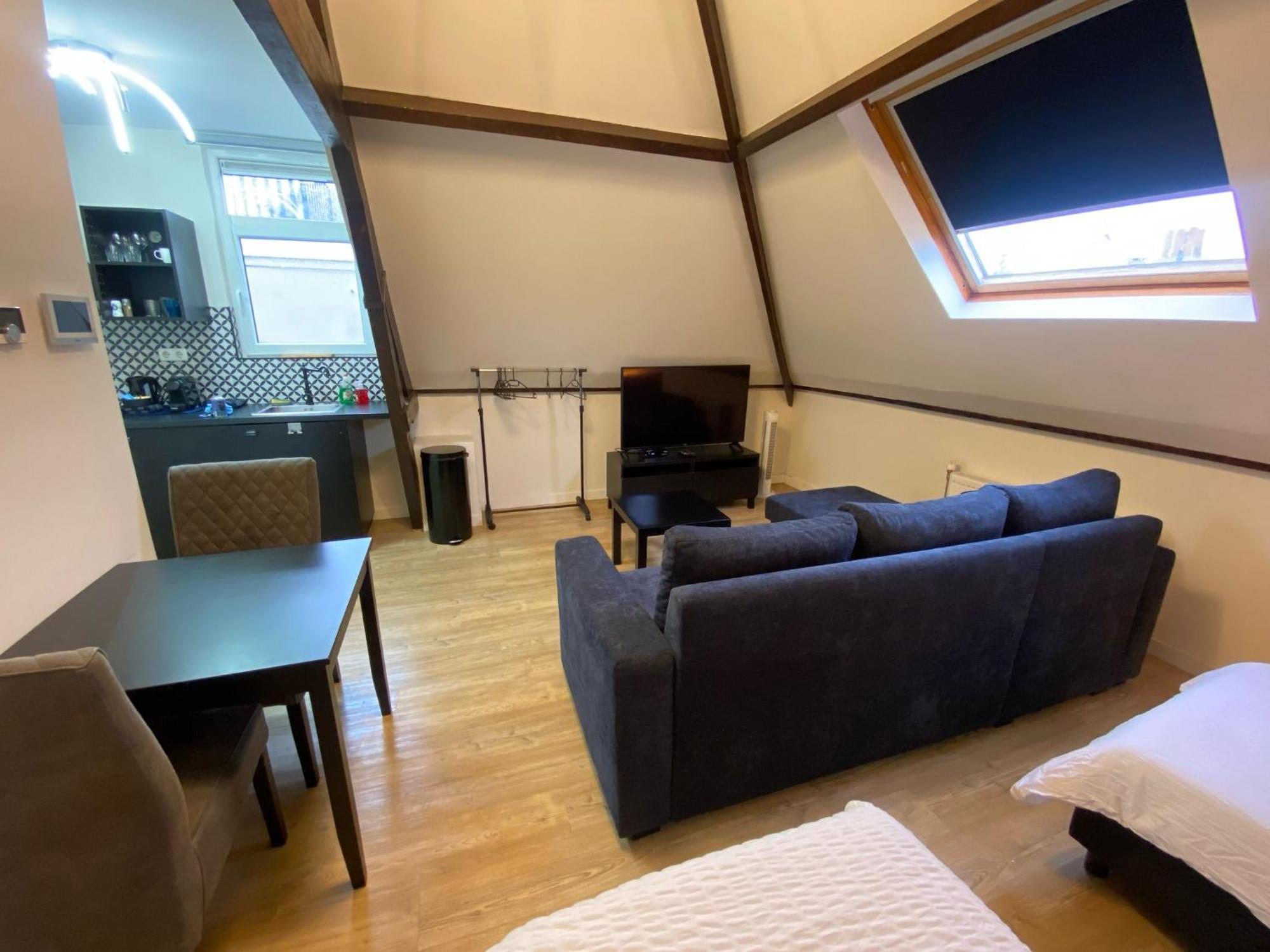 Rotterdam Inn エクステリア 写真