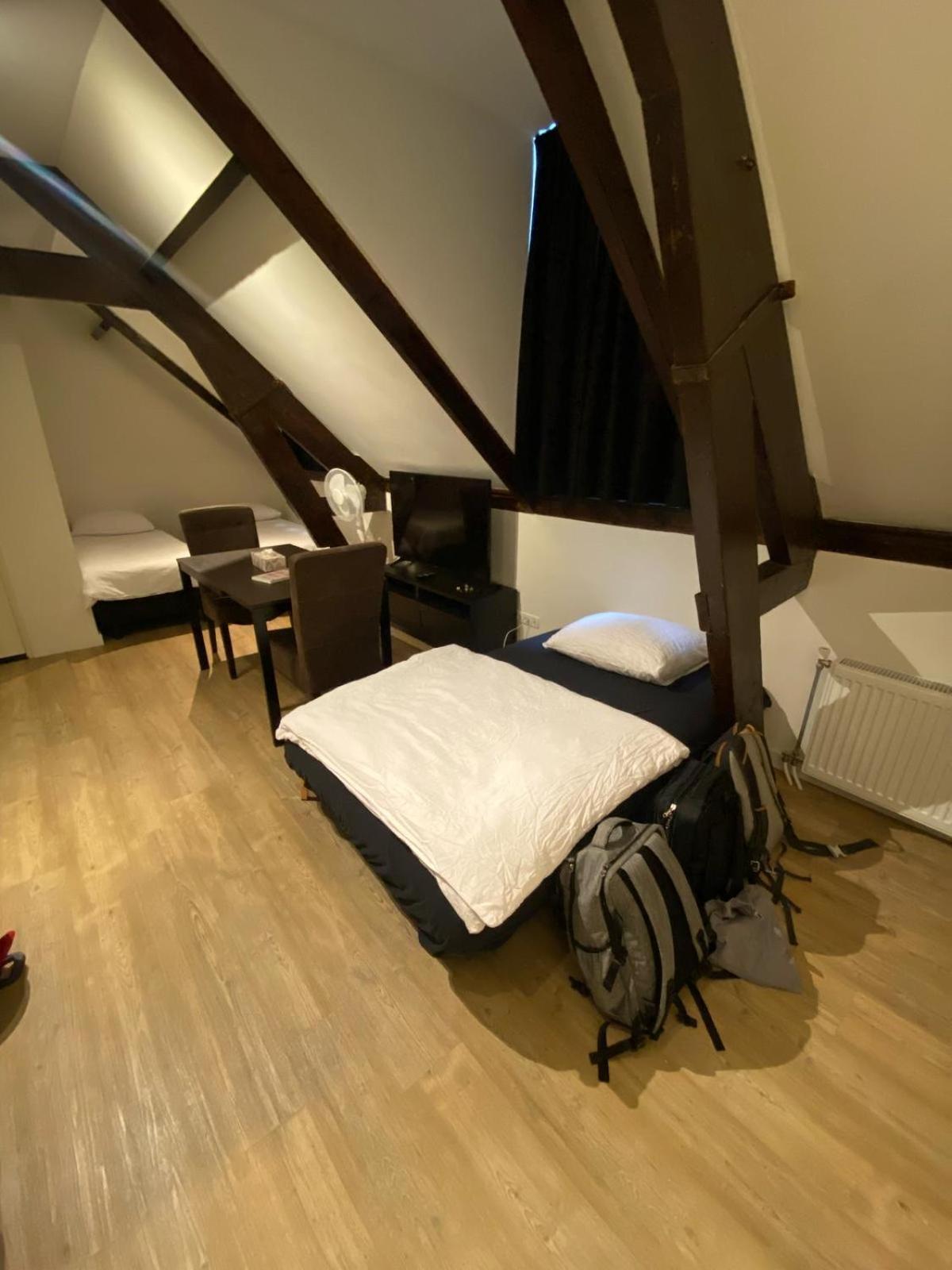 Rotterdam Inn エクステリア 写真