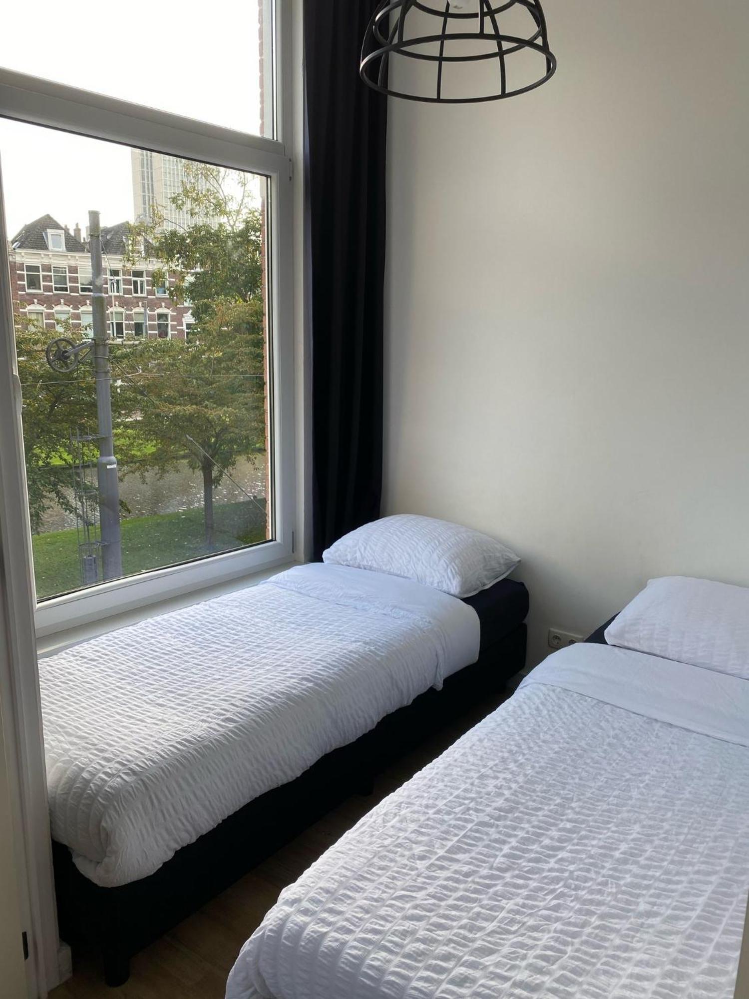 Rotterdam Inn エクステリア 写真